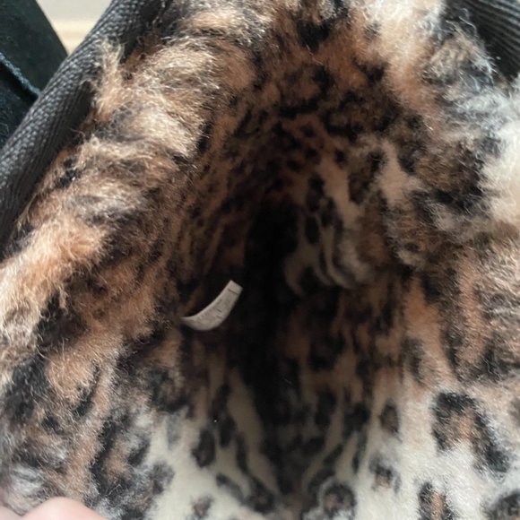 Women's Black Size 9 Tall UGGs - Picture 4 of 5